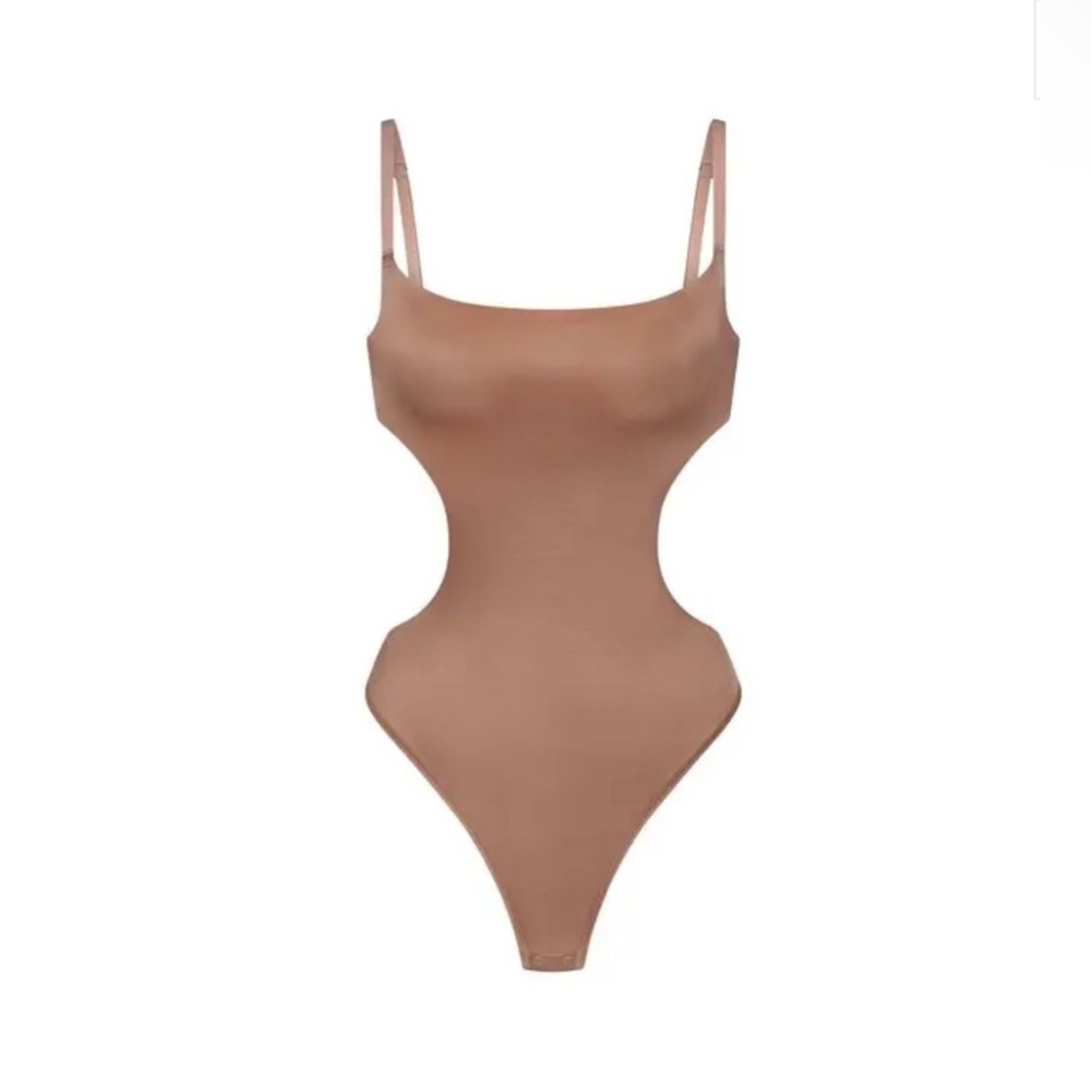 SKIMS Barely There Cut Out Bodysuit - Sienna-0366